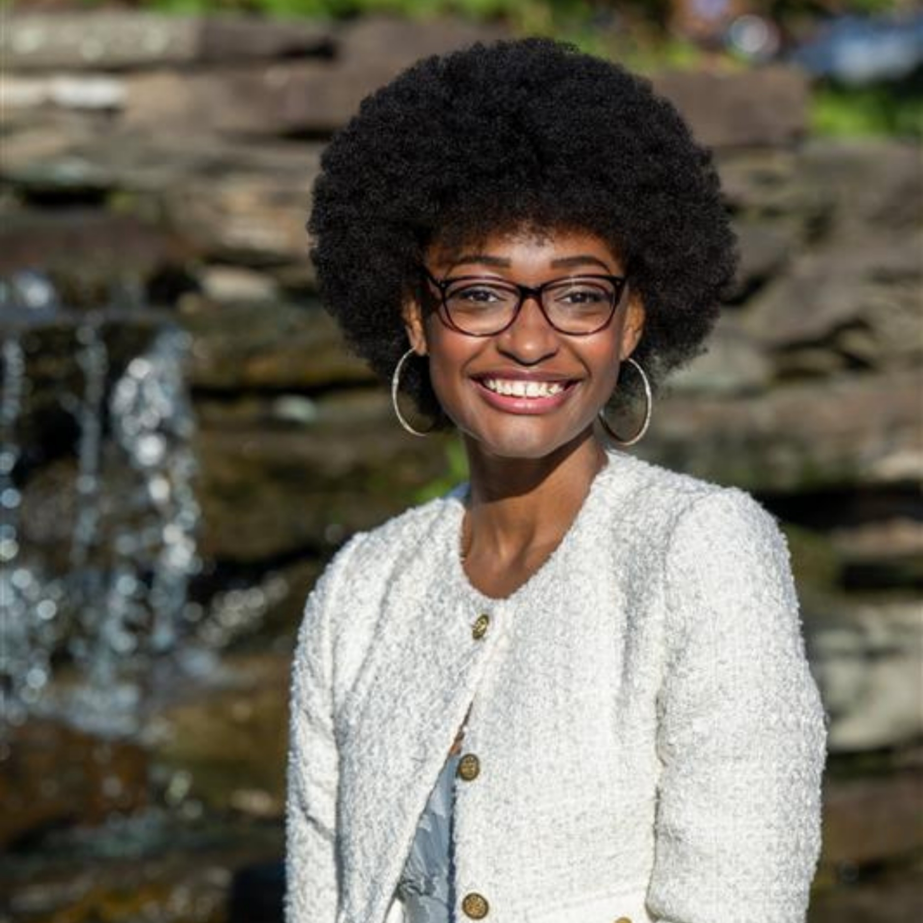 Square headshot of Ariane Robinson